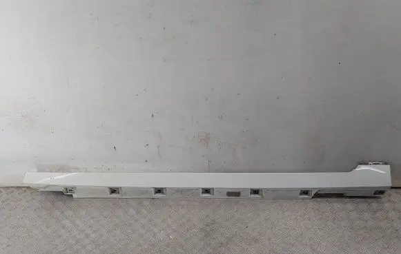 Volkswagen PASSAT B8 Sill 3G0853857F