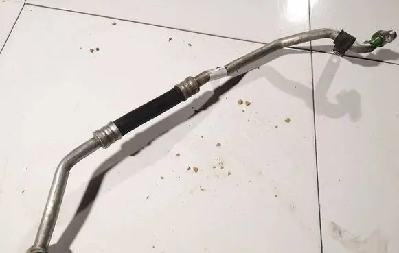 Air conditioning (A/C) pipe/hose