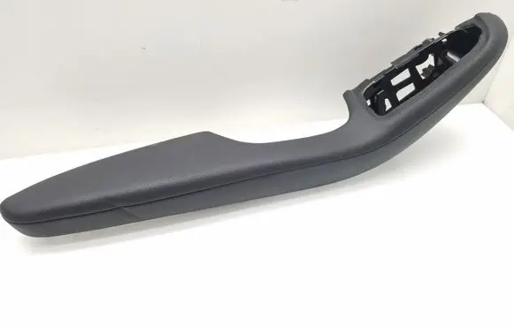 Mercedes-Benz C W205 Other front door trim element