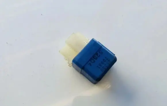 Nissan X-Trail T30 Other relay 2523079981