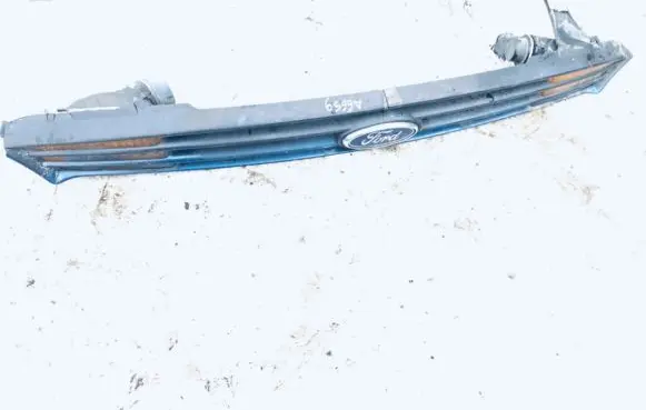 Ford Focus Front grill 2m5v13368b 2m5v-13368-b