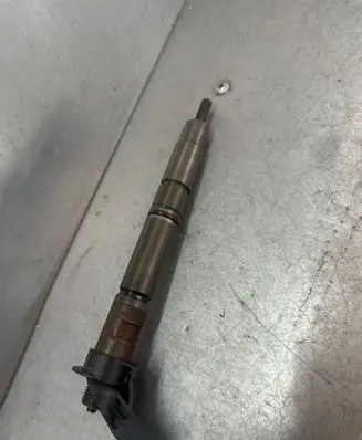 Audi A6 S6 C7 4G Fuel injector 059130277CD 121017 0445117