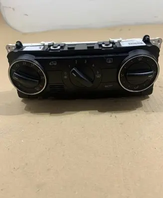 Mercedes-Benz B W245 Climate control unit A1698301385