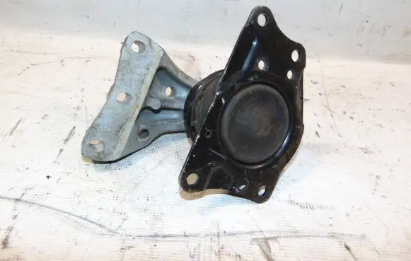 Skoda Fabia Mk1 (6Y) Engine mount bracket 6Q0199167DB 6Q0199185N 6Q0199262AF