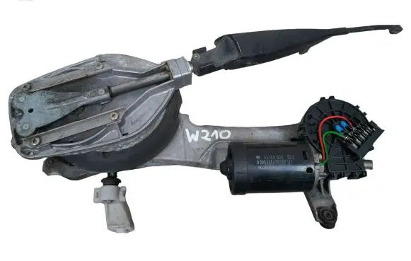 Mercedes-Benz E W210 Wiper motor 2108201542 0390241420 3395107084