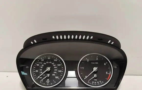 Speedometer (instrument cluster)