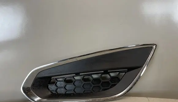 Volvo V60 Front bumper lower grill 31294133