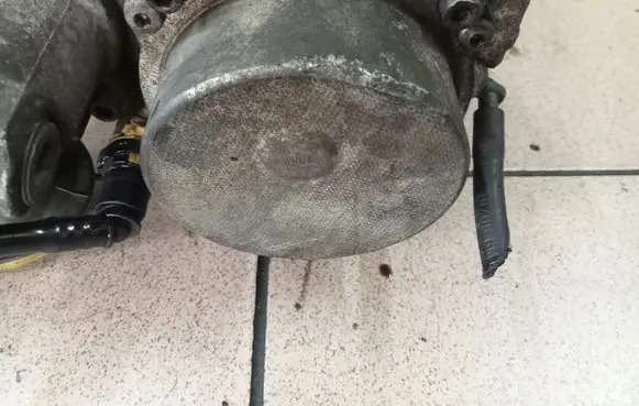 Opel Insignia A Vacuum pump 55205446