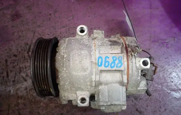 Skoda Fabia Mk1 (6Y) Air conditioning (A/C) compressor (pump) 6Q0820803J