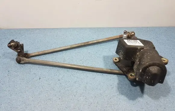 Volvo S40, V40 Front wiper linkage and motor