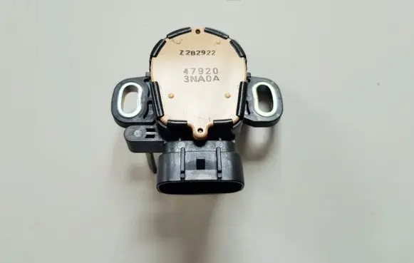Nissan Leaf I (ZE0) Brake pedal sensor switch 479203NA0A