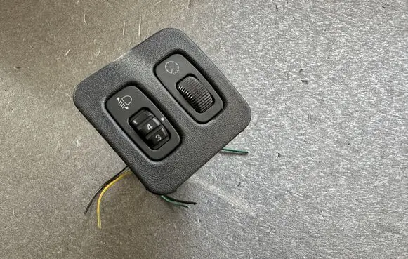 Mitsubishi Pajero Headlight level height control switch MR402645 MR190954 MR190955