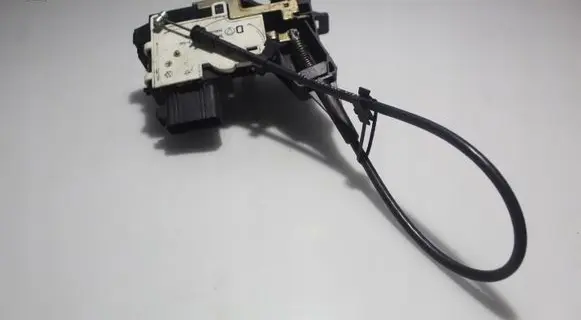 Jaguar S-Type Front door lock