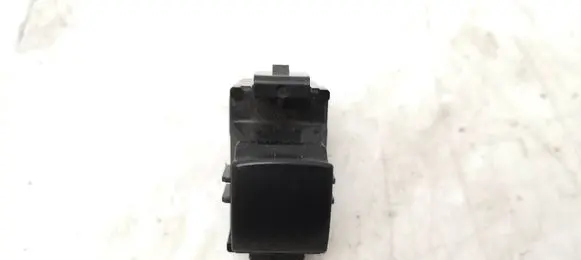 Mitsubishi Space Star Electric window control switch 8608A242 0683T15AD