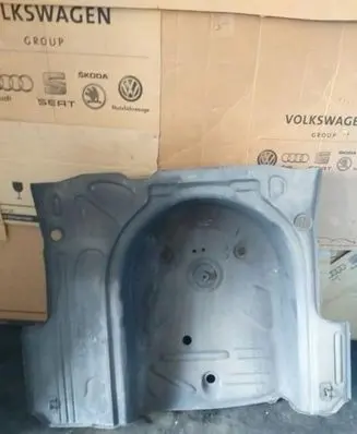 Skoda Rapid (NH) Spare wheel section trim 