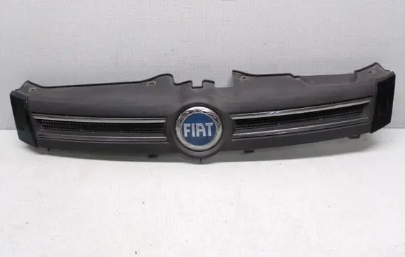 Fiat Panda II Front bumper upper radiator grill 735353899