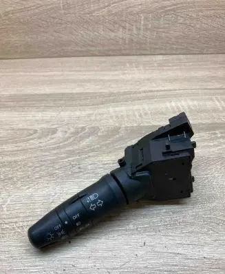 Nissan Primera Indicator stalk 25540AV600