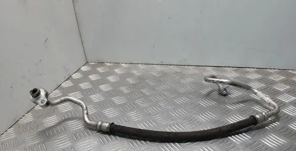 Air conditioning (A/C) pipe/hose