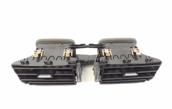 BMW 2 F45 Dash center air vent grill 9262955