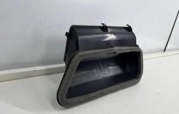 Cabin air duct channel