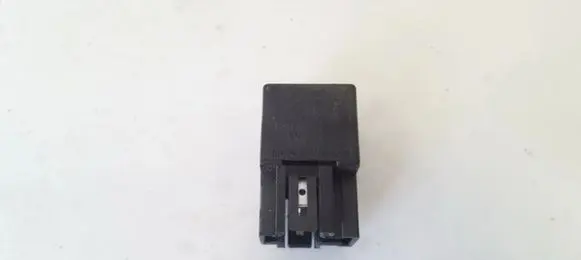 Mitsubishi Galant Other relay MR301971 D7058