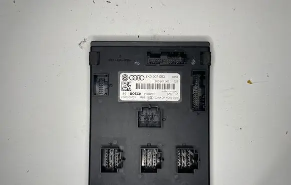 Audi A5 8T 8F Engine ECU kit and lock set 8K0907063 01026001