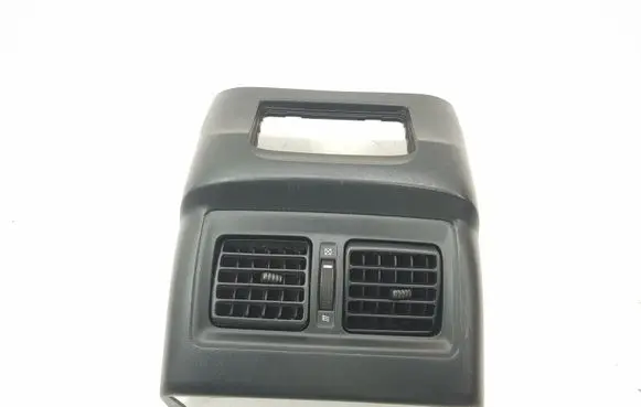 Rear air vent grill