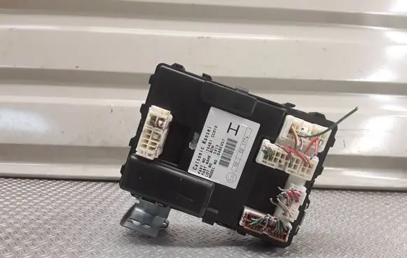 Nissan Murano Z50 Comfort/convenience module 284B1CC010