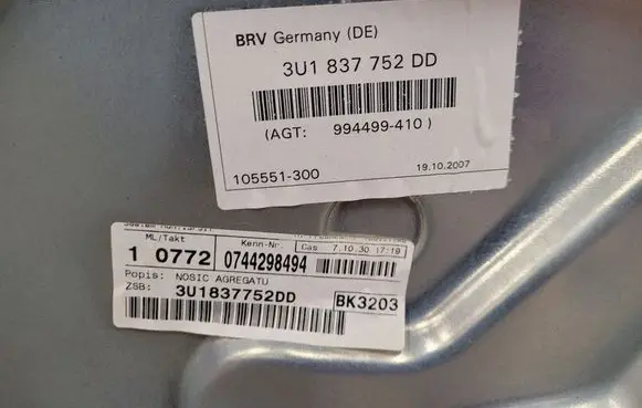 Skoda Superb B5 (3U) Front door window regulator with motor 3U1837752DD 3B4837756D 1C1959802