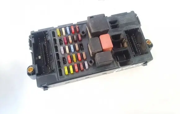 Iveco Daily 30.8 - 9 Fuse box set 69500009 554953020000
