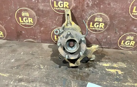 Nissan Quest Front wheel hub spindle knuckle