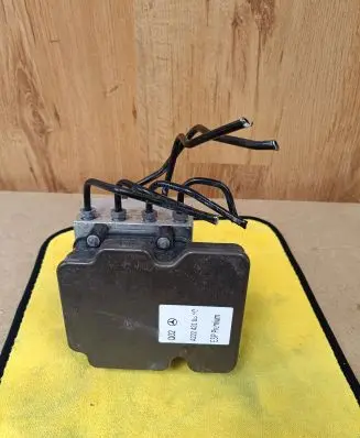 Mercedes-Benz S W222 ESP (stability system) control unit A2224310300