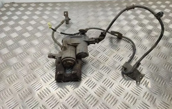 Hyundai i40 Rear brake caliper