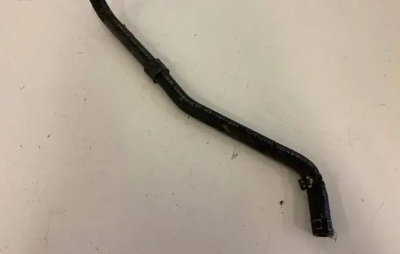 Volkswagen Touareg II Power steering hose/pipe/line 7P6422895C