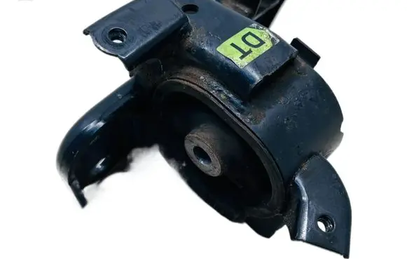 Toyota Avensis T270 Engine mount vacuum valve OYT26172