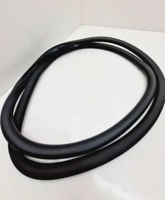 Peugeot 2008 II Front door rubber seal