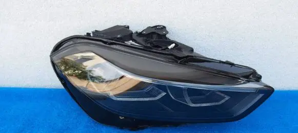 BMW 1 F40 Headlight/headlamp 5A257D4