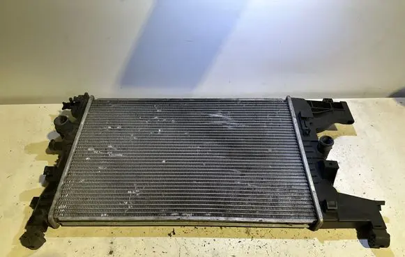 Opel Astra J Coolant radiator