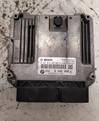 Mini One - Cooper Coupe R56 Engine control unit/module 8506666 030051719 0281016585