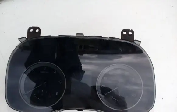Hyundai Tucson TL Speedometer (instrument cluster) 94001D7630