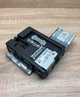 Infiniti G35 Central body control module 284B1AC301