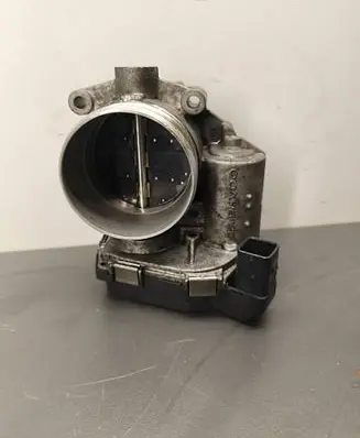 BMW 5 F10 F11 Throttle valve 7555944 071101945 A2C53374893