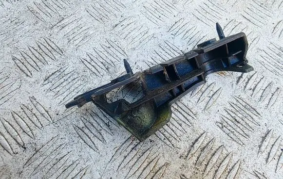 Audi A4 S4 B8 8K Front bumper mounting bracket 8K0807284