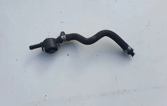 Audi A6 Allroad C5 Fuel distributor 057127247A