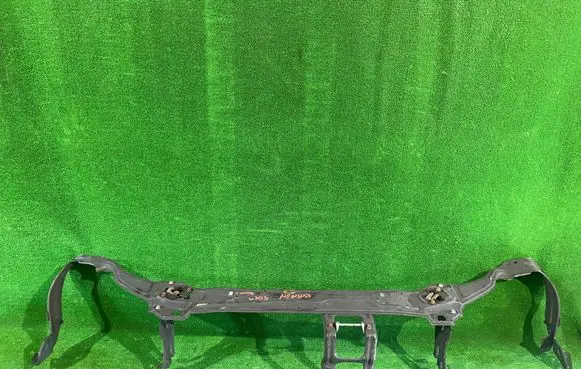 Mercedes-Benz C W203 Radiator support slam panel