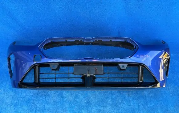 BMW 1 F70 Front bumper 5A64E31
