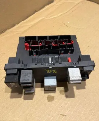 Volkswagen Touran I Comfort/convenience module 1K0937049F F005V00215