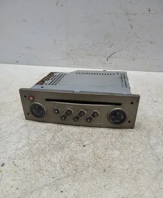 Renault Modus Radio/CD/DVD/GPS head unit 8200335062