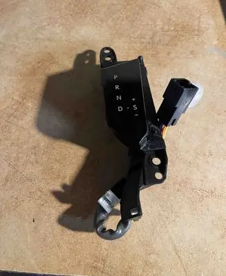Lexus UX Other devices 76L905