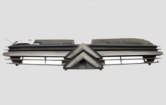 Citroen C5 Front bumper upper radiator grill 9636751980